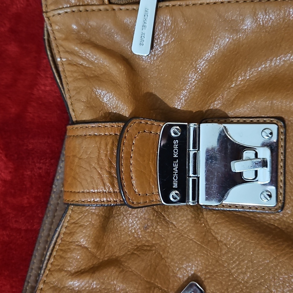 Michael Kors Tan Leather Hobo Bag - Picture 11 of 12